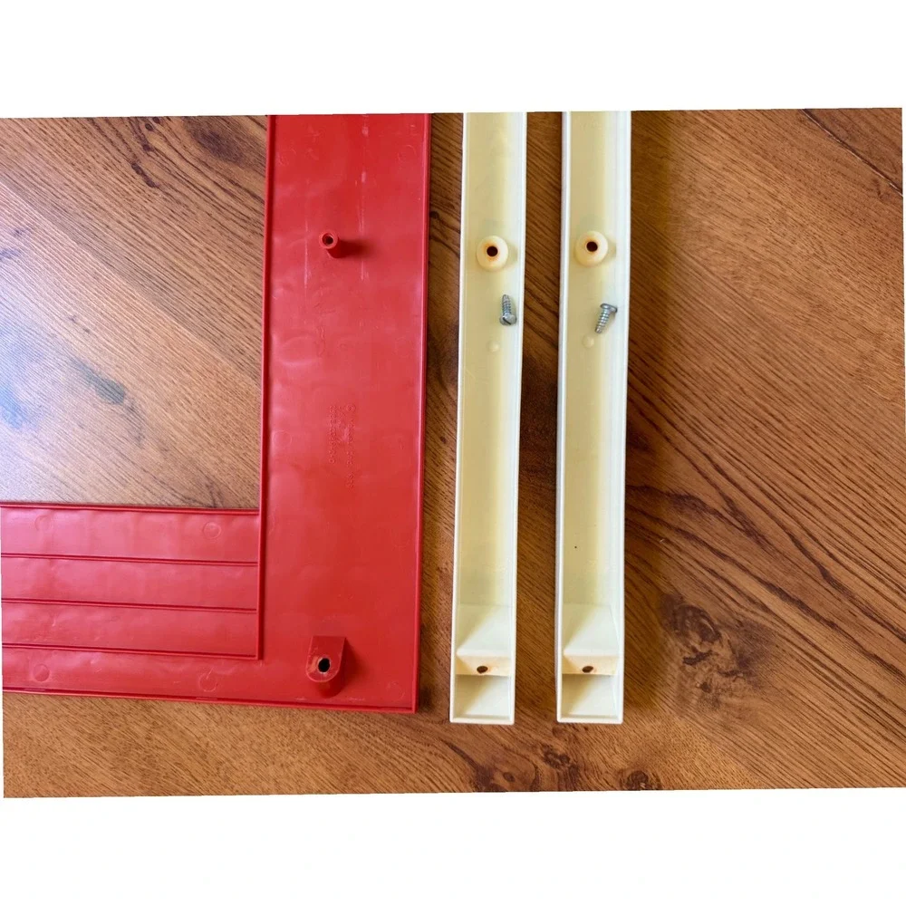 1979 Barbie A-Frame Dream House Replacement‎ Part Side Roof Rafter Support Screw
